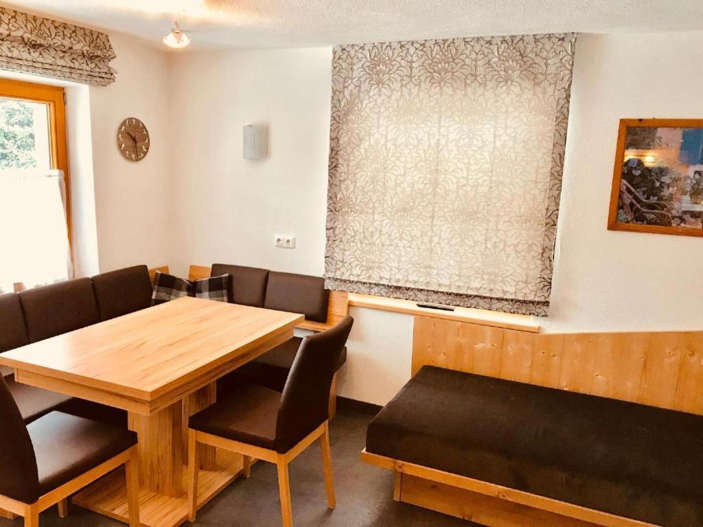 Haus Steissbach Apartment Санкт Антон ам Арлберг Екстериор снимка